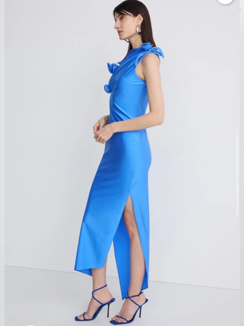 Coperni Asymmetric Flower Gown
Satin Blue One-Shoulder size Medium - Picture 5 of 13